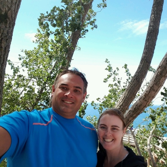 Meet your Posher, April - Picture 2 of 4